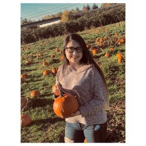 Meet your Posher, Gabby